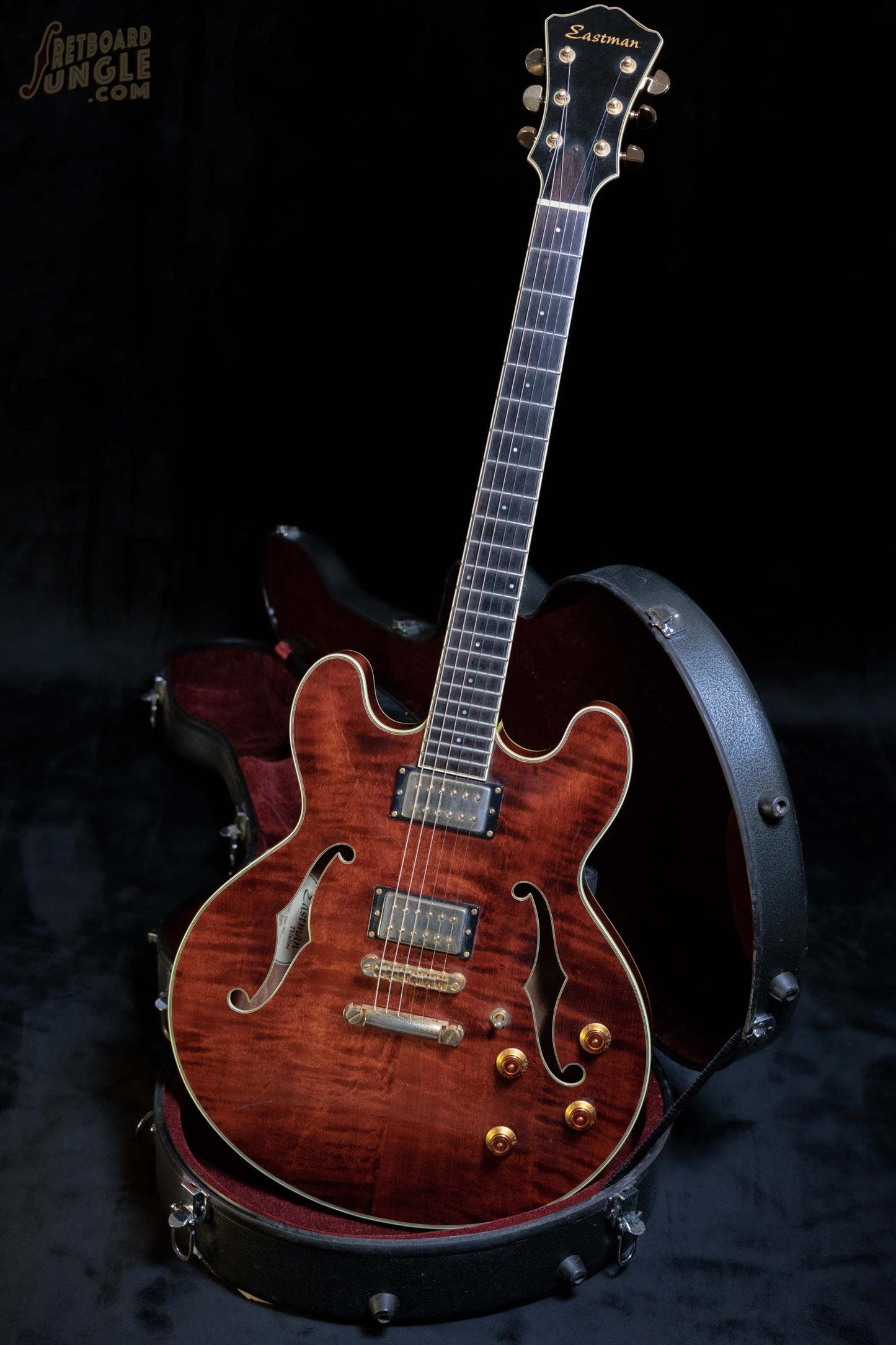 Eastman T186MX | Classic Red | PRC | 2006