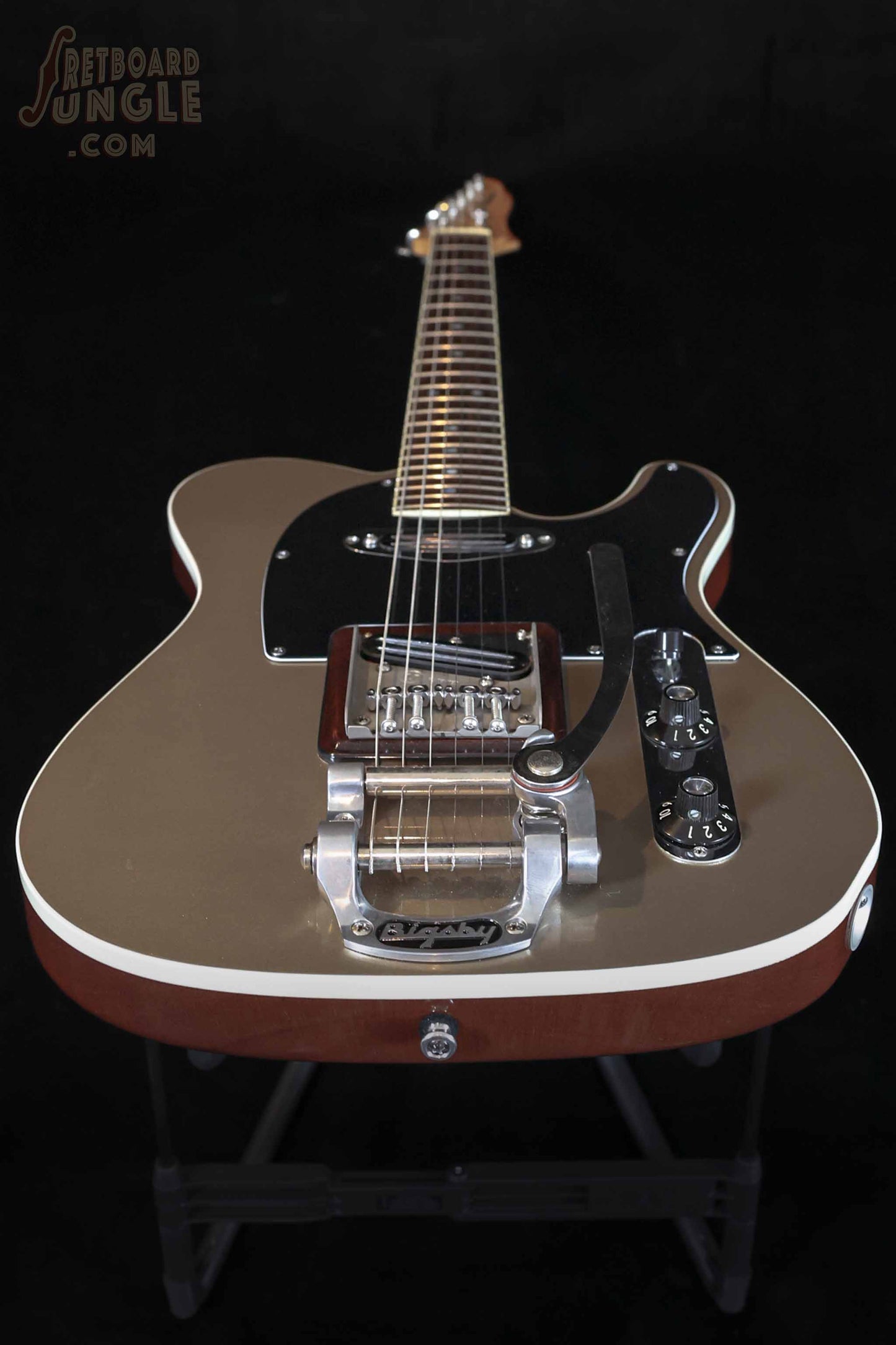 Andy Taylor Custom Shoreline Caster - Shoreline Gold - 2017 - AUS