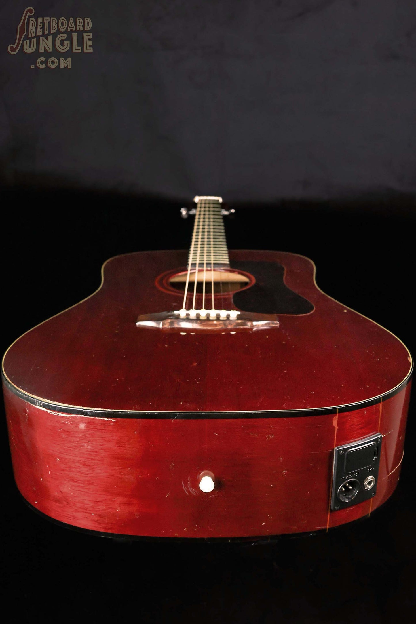 Guild D-25 - Cherry Red - 1978