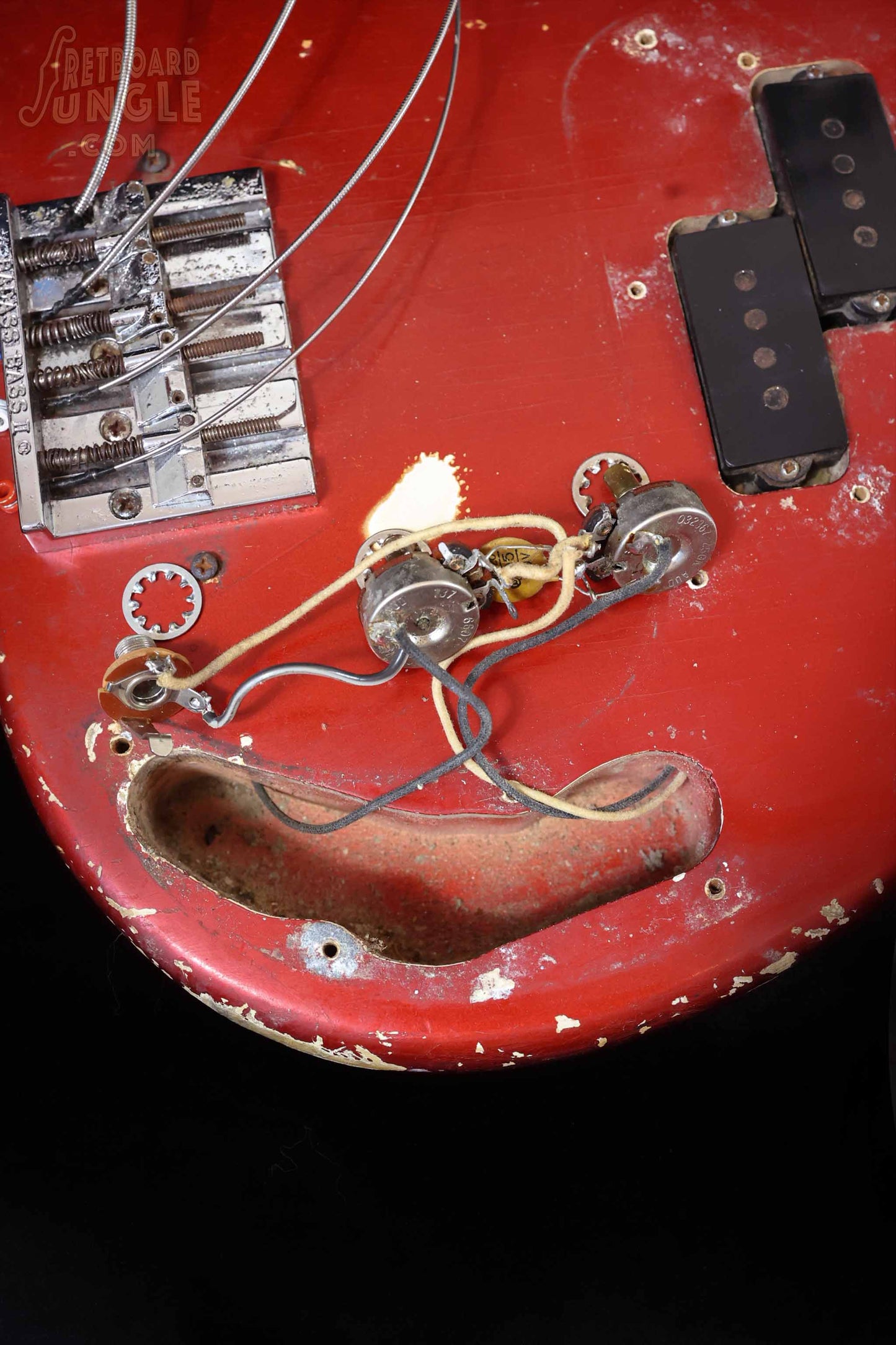 Vintage Fender Precision Bass - Candy Apple Red - 1966 - USA