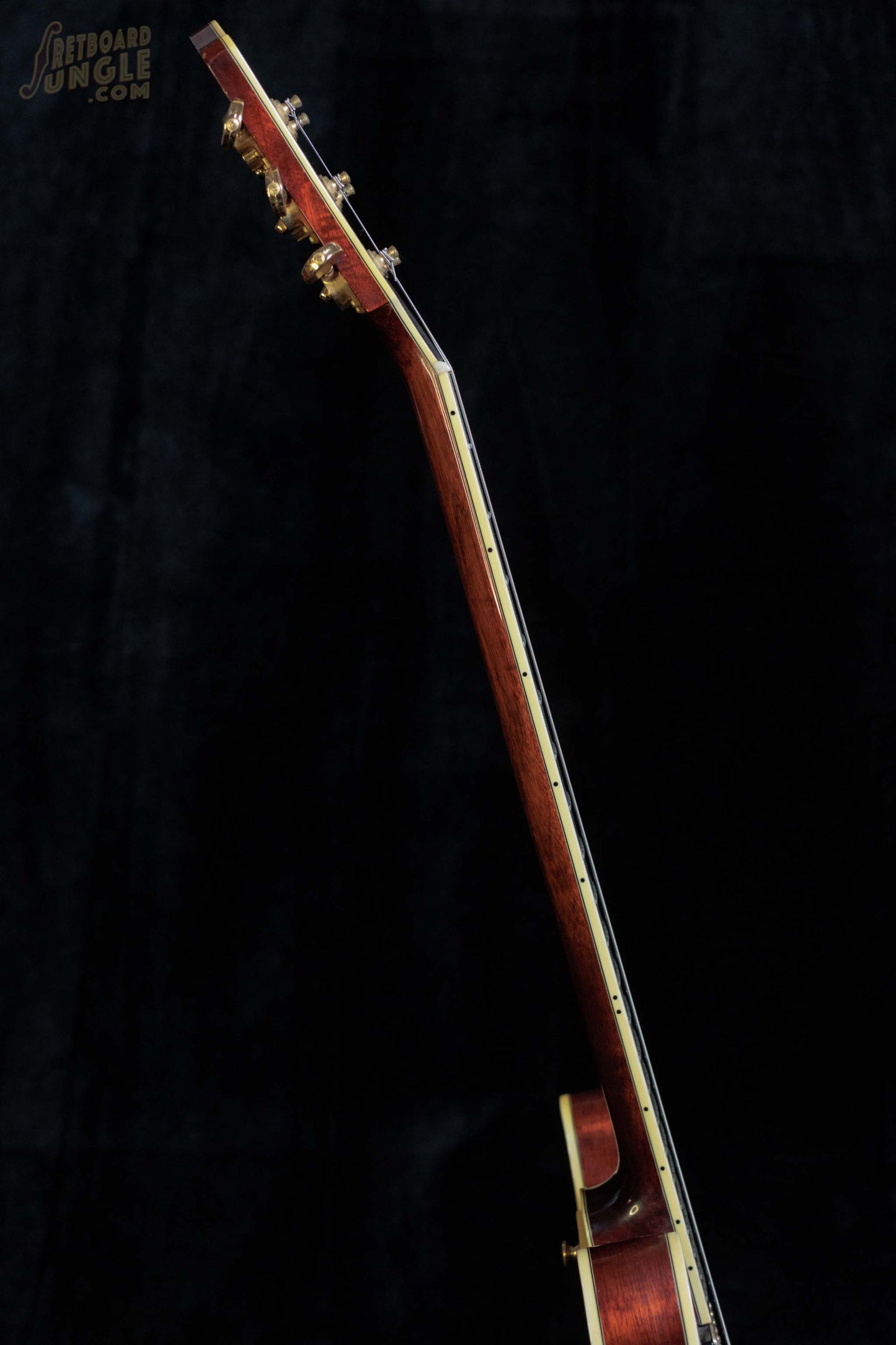 Eastman T186MX | Classic Red | PRC | 2006