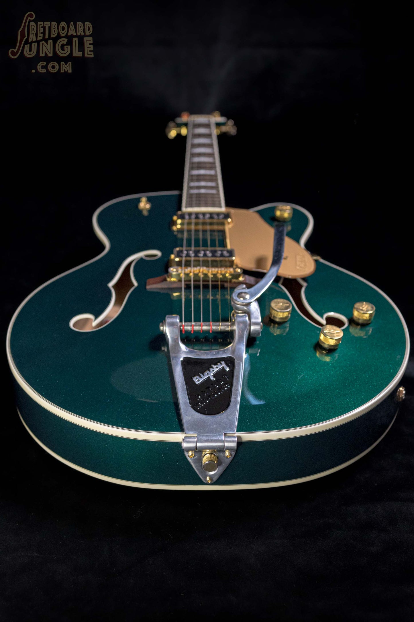 Gretsch Country Club 6196 Hollowbody Guitar | Cadillac Green | Japan | 2004