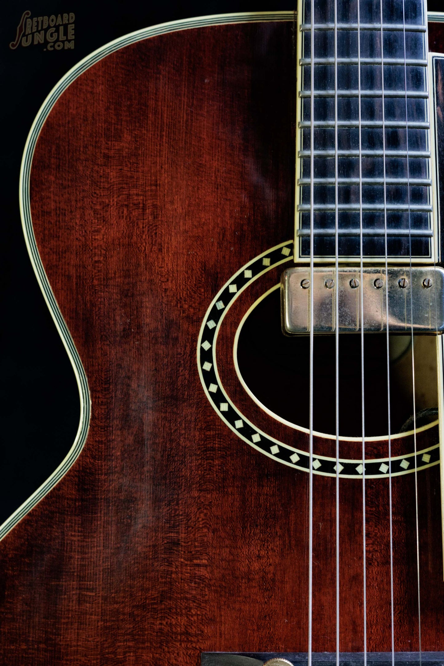 Eastman AR804E | Red | China | 2006