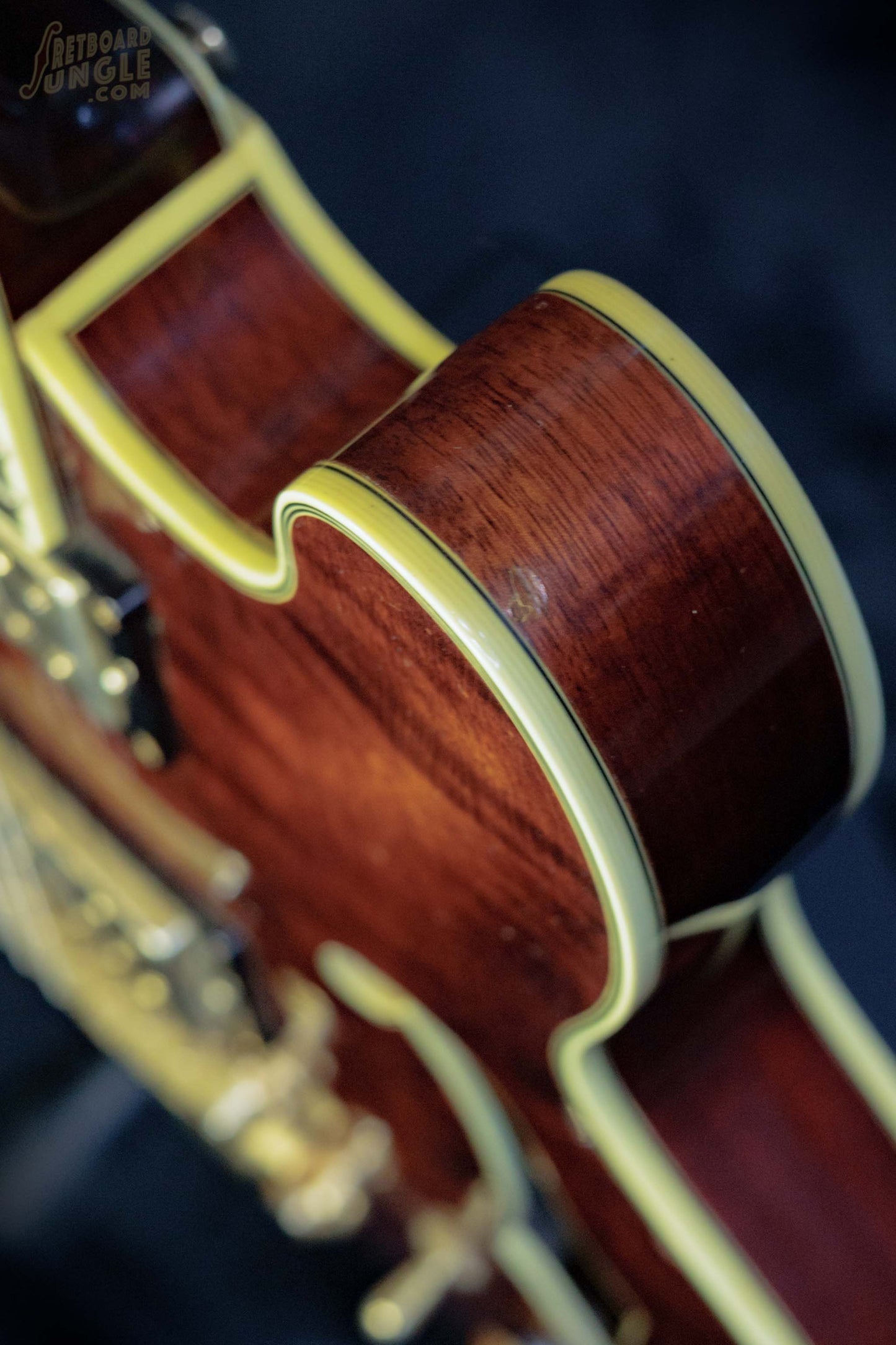 Eastman T186MX | Classic Red | PRC | 2006