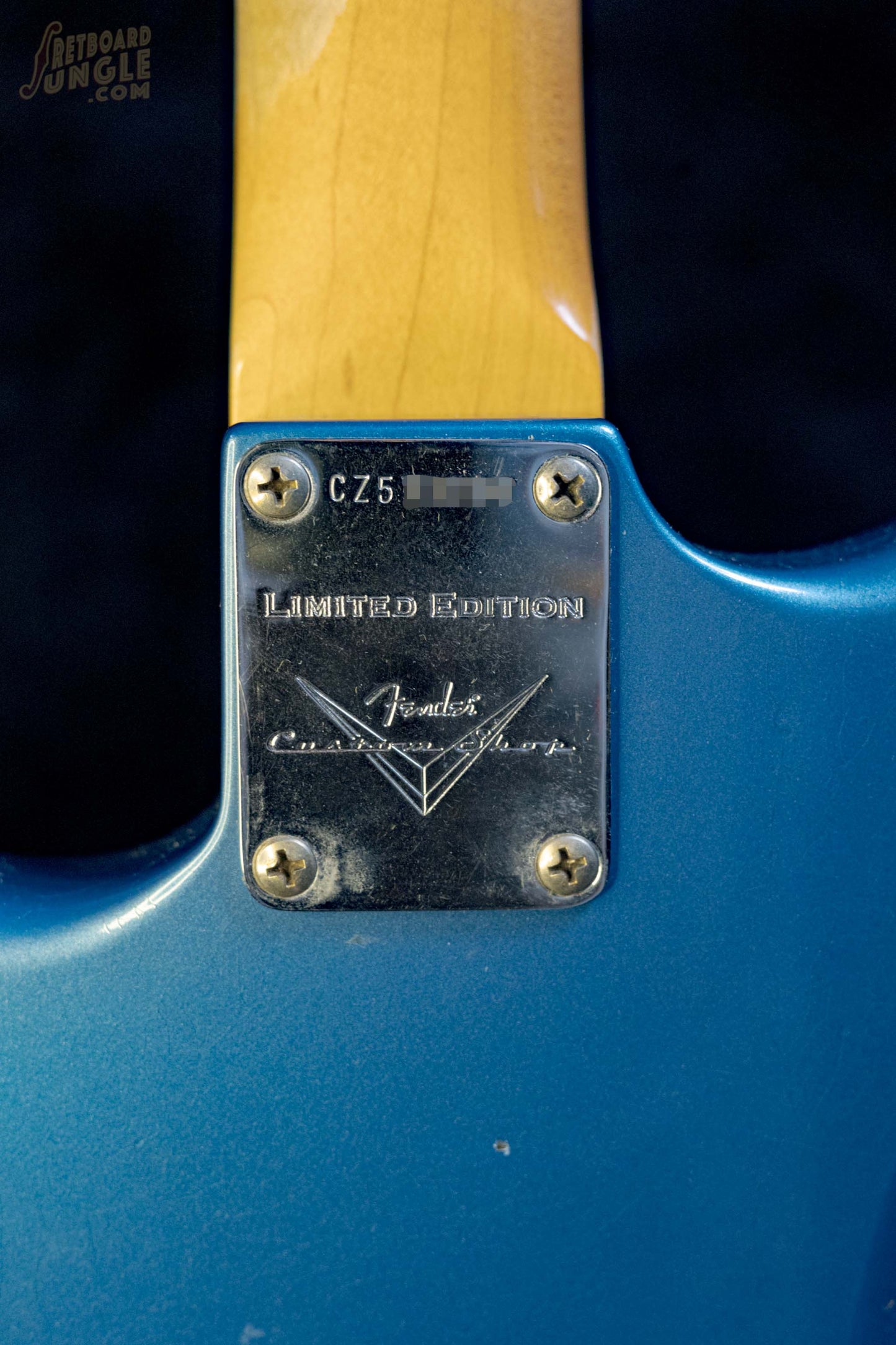 Fender Limited Edition ’62/’63 Stratocaster Journeyman | Aged Lake Placid Blue | 2023