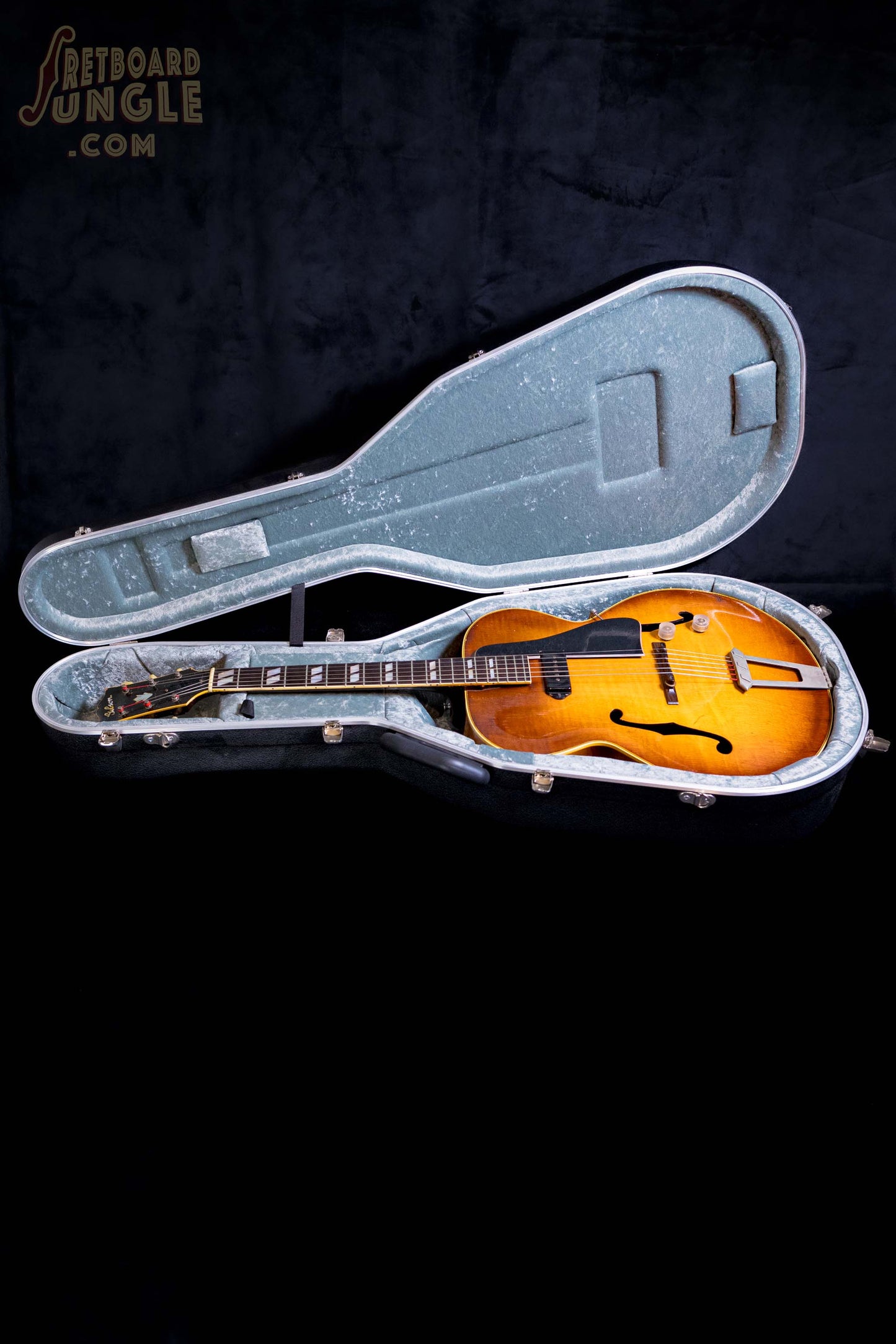 Gibson ES-300 Hollow Body Guitar | Cremona Burst | USA | 1946
