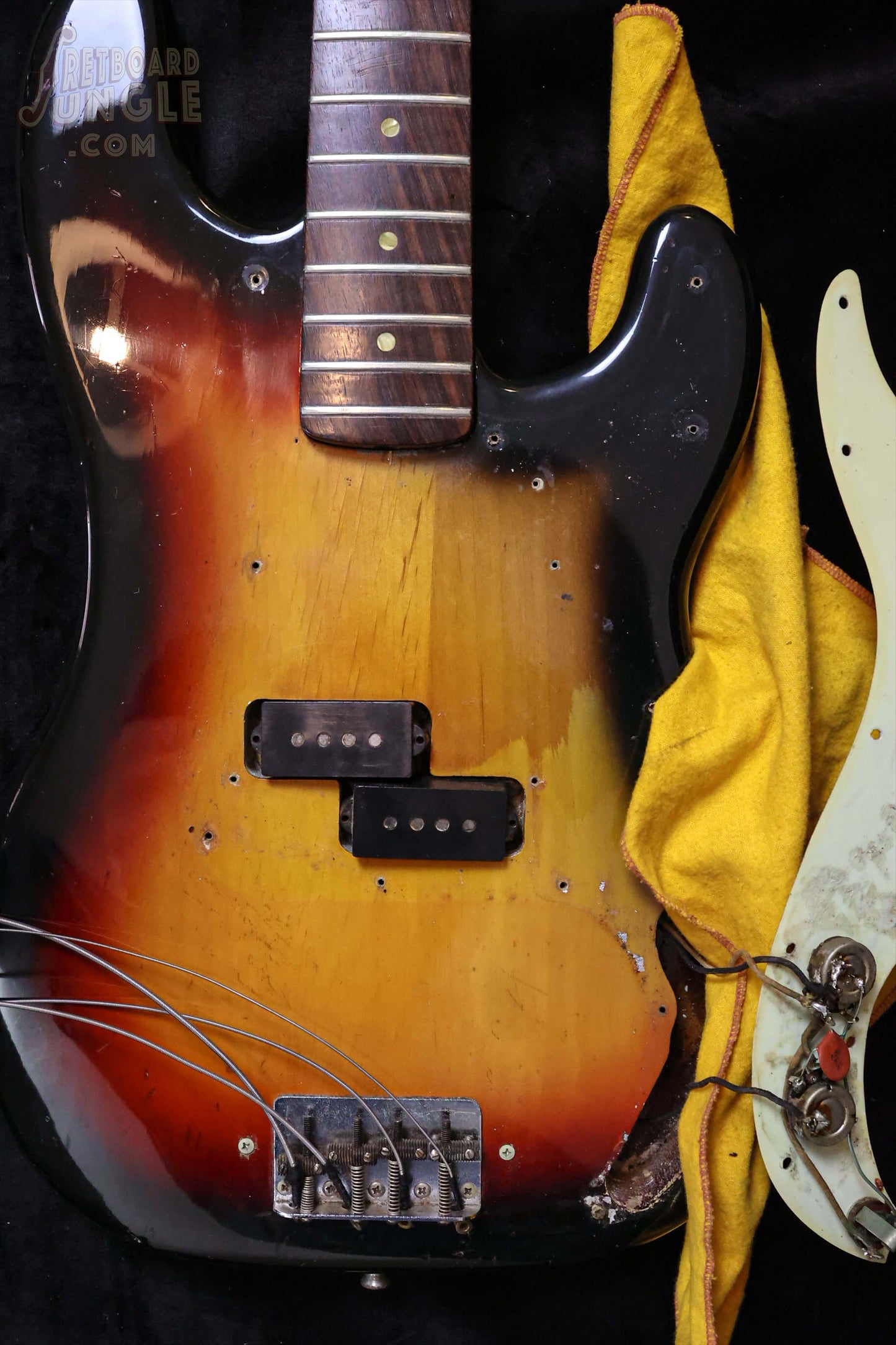 Vintage Fender Precision Bass - 1962/1968 - Sunburst