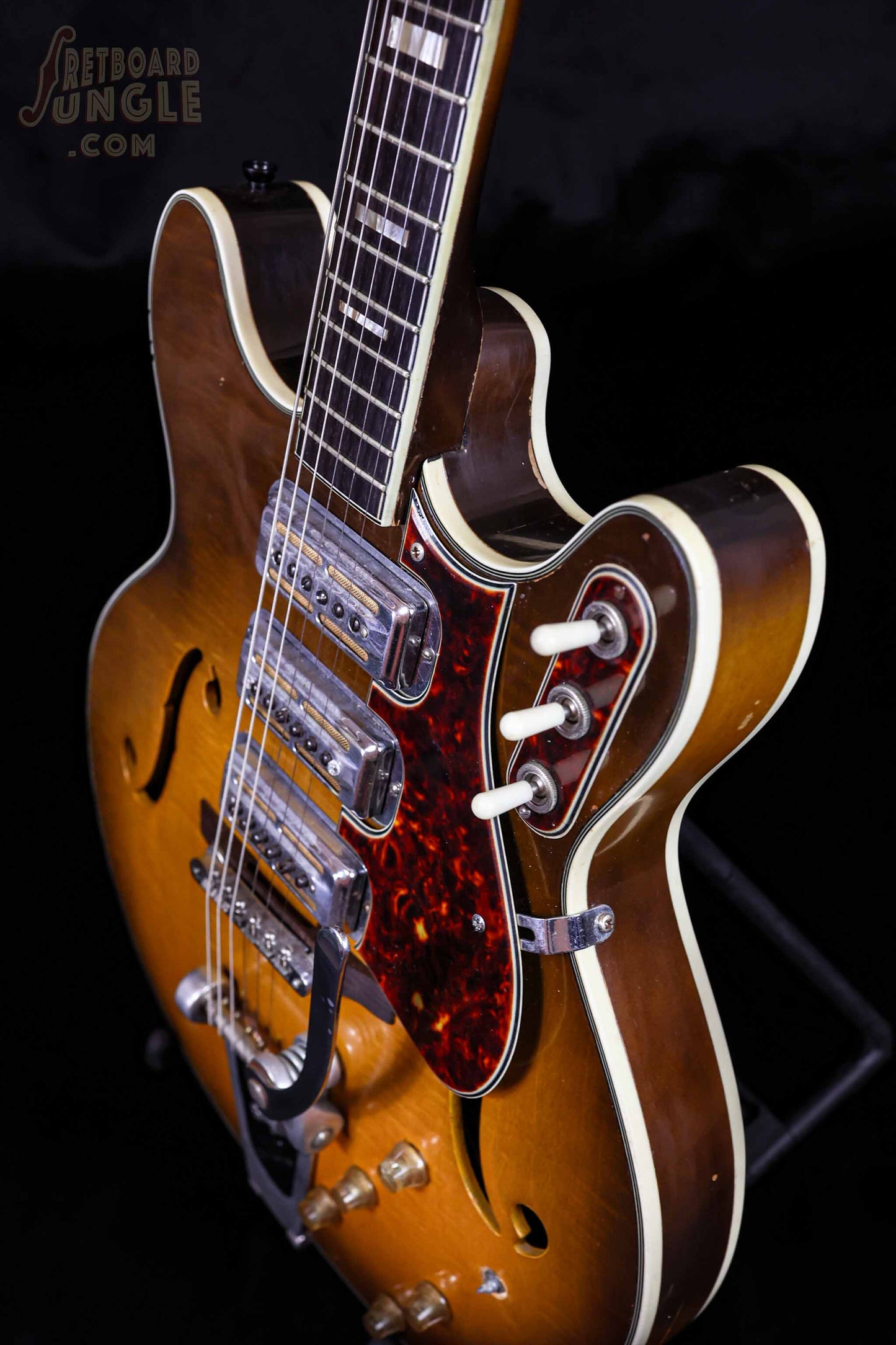 Harmony H-75 - Sunburst - 1962