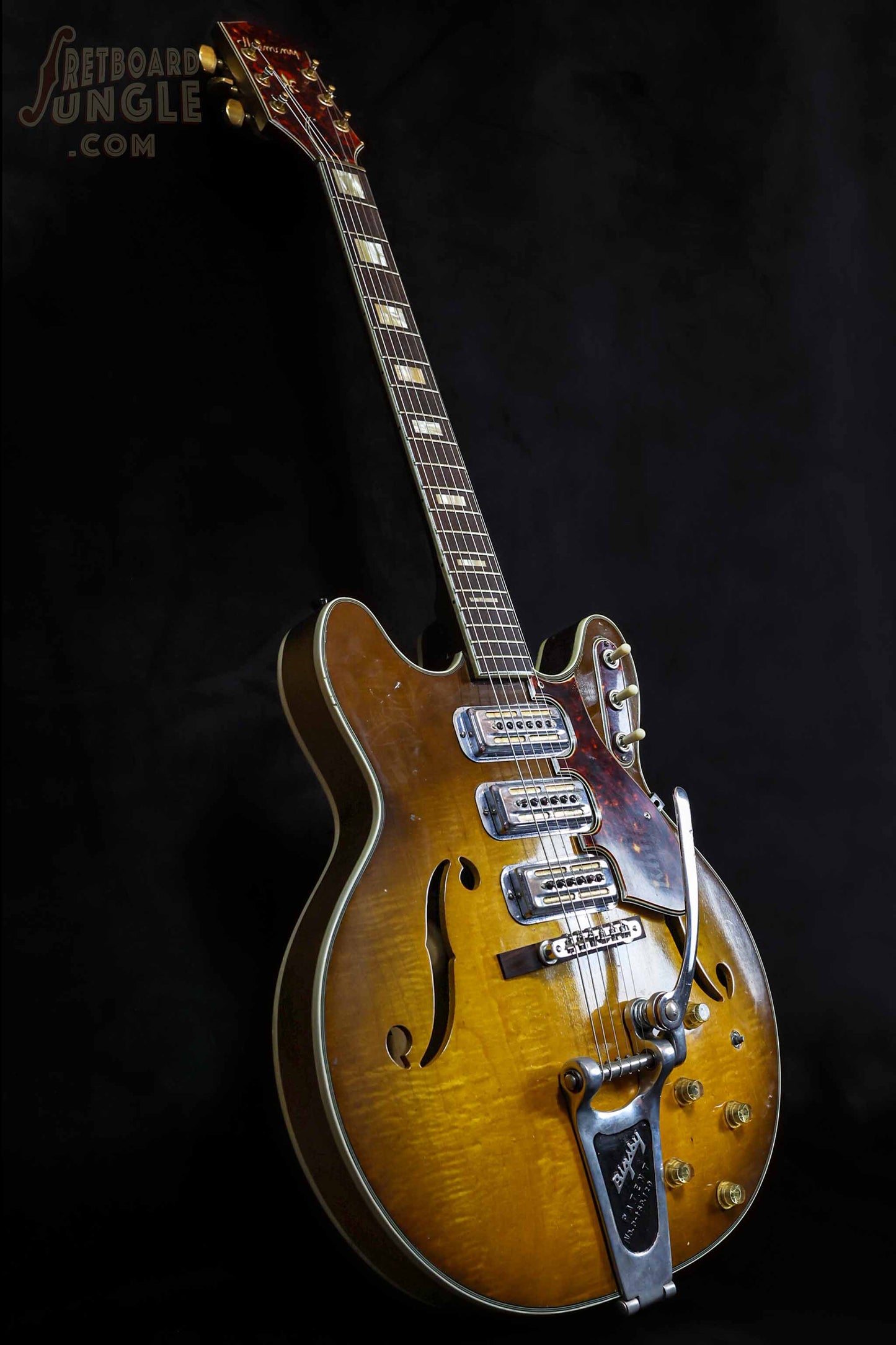 Harmony H-75 - Sunburst - 1962