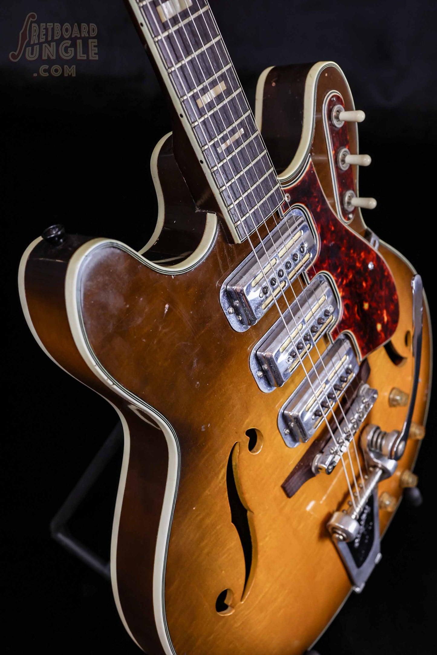 Harmony H-75 - Sunburst - 1962