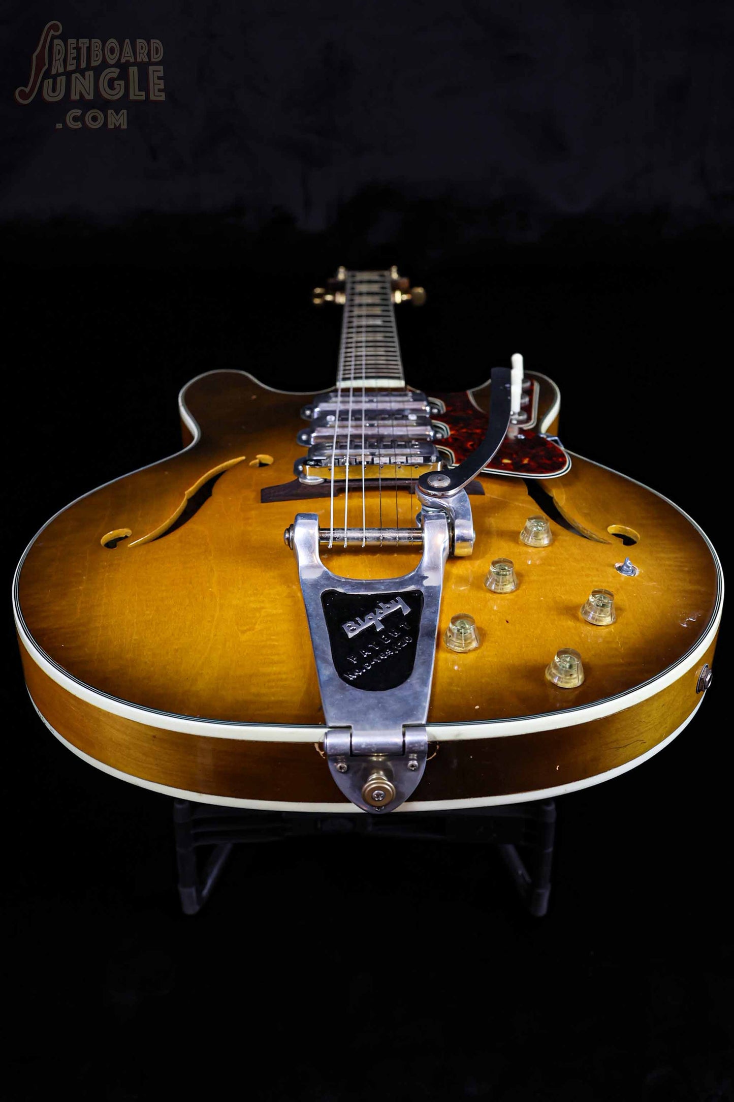 Harmony H-75 - Sunburst - 1962