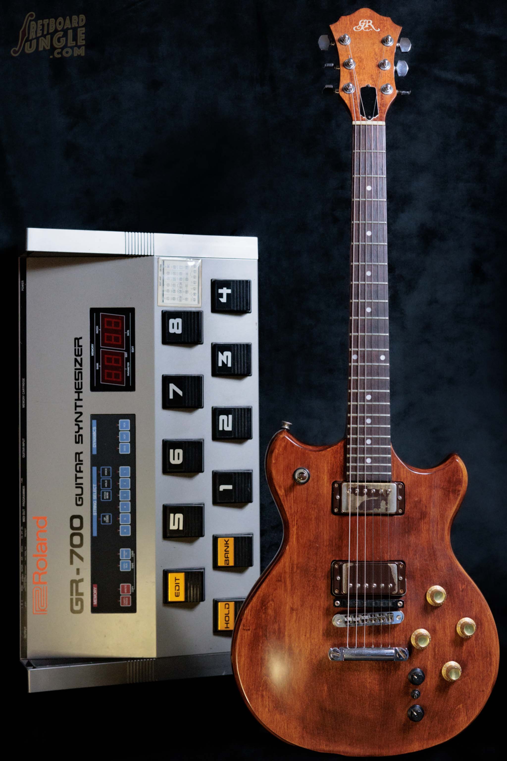 Roland G-303/GR-700 Guitar Synthesizer | Natural | Japan | 1982