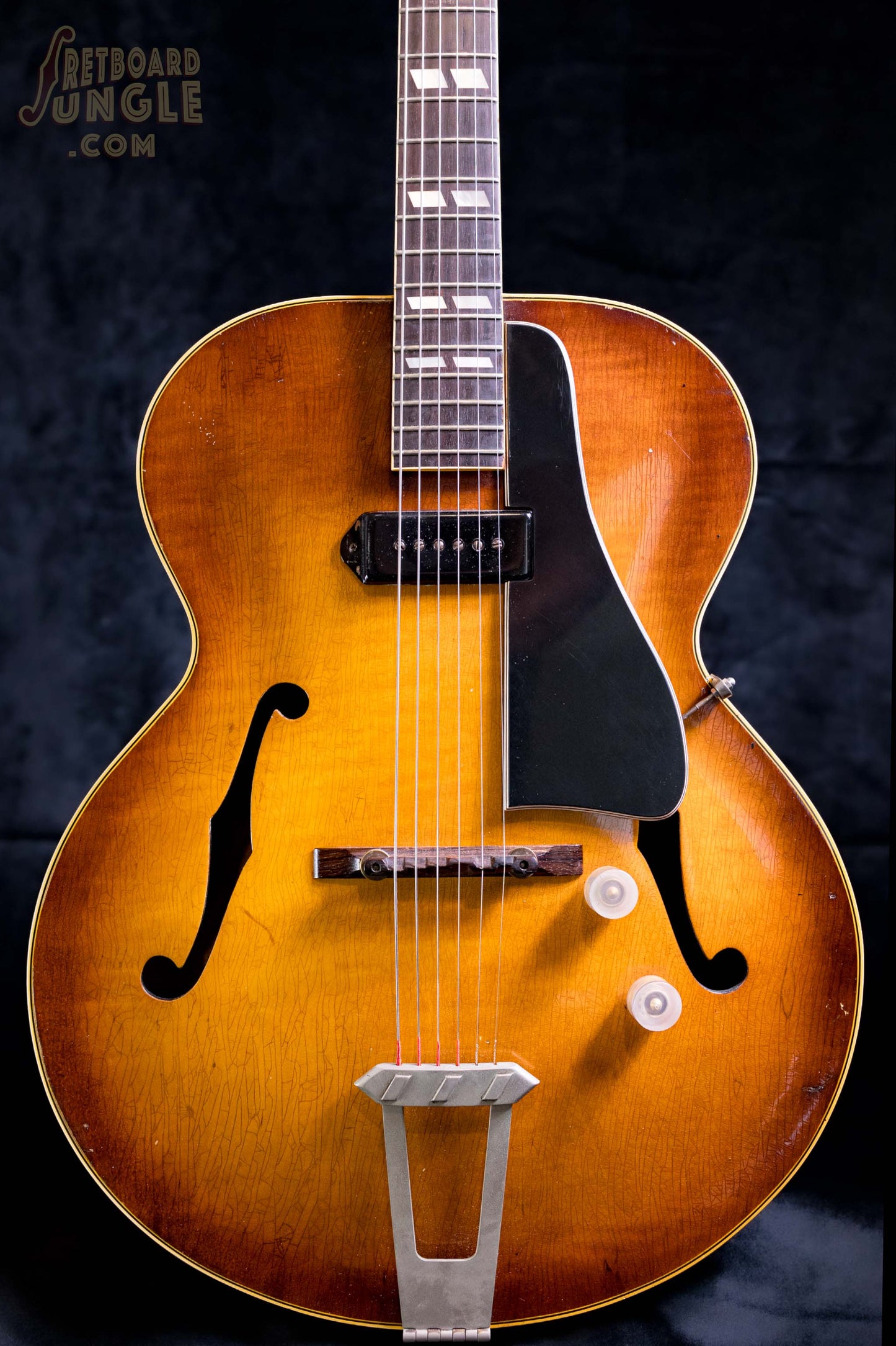 Gibson ES-300 Hollow Body Guitar | Cremona Burst | USA | 1946