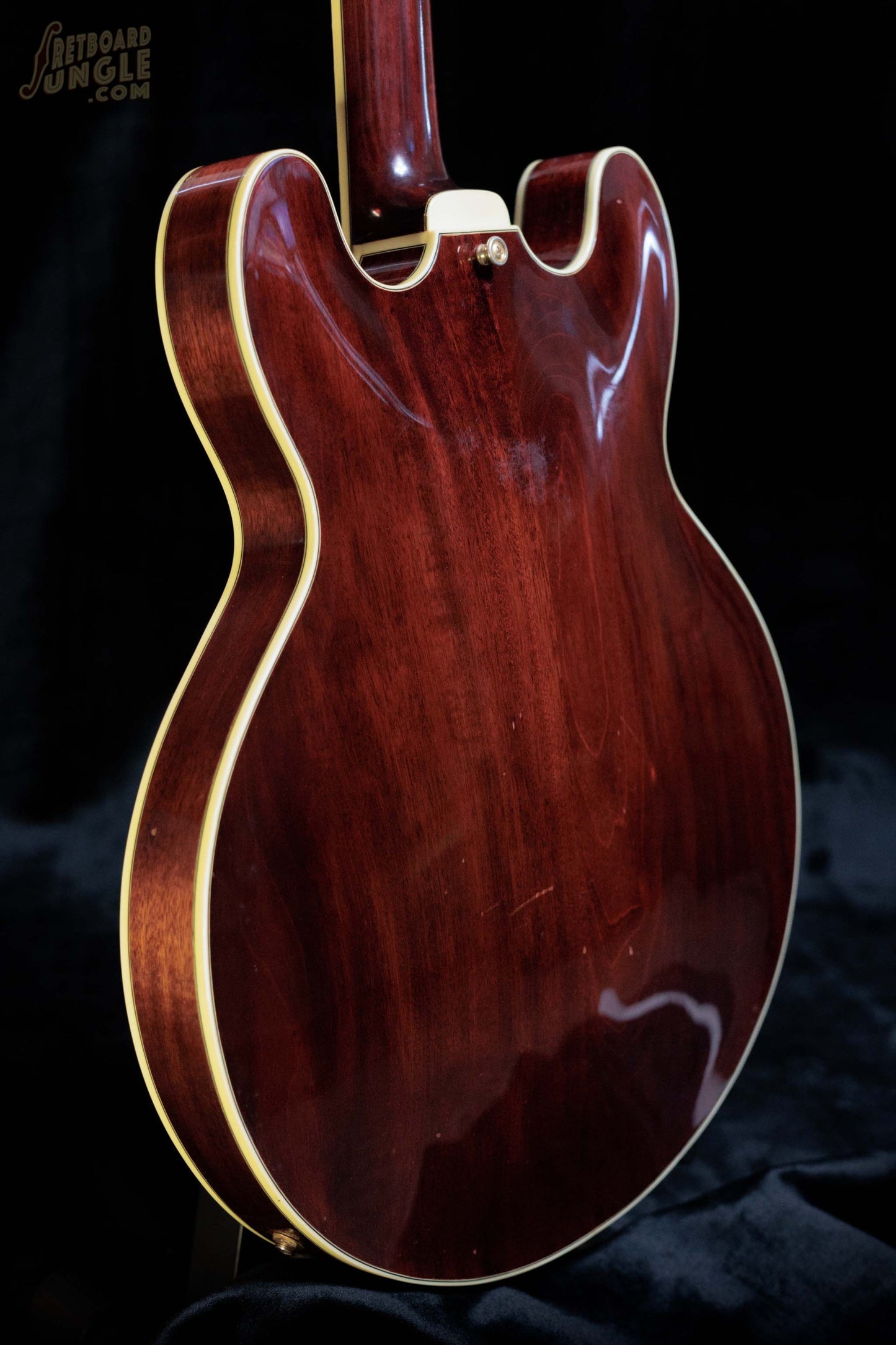 Eastman T186MX | Classic Red | PRC | 2006