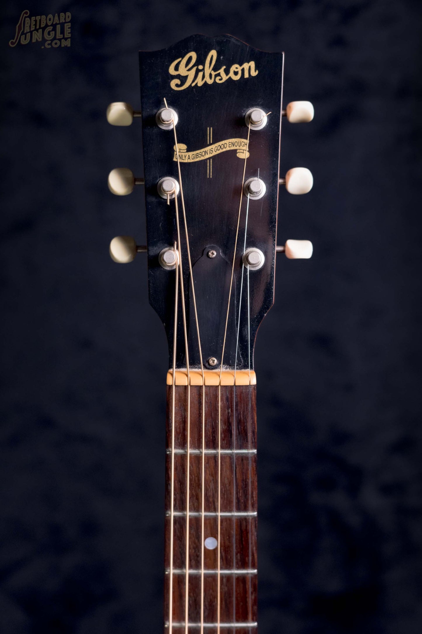 Gibson J-35 | Natural | USA | 2013