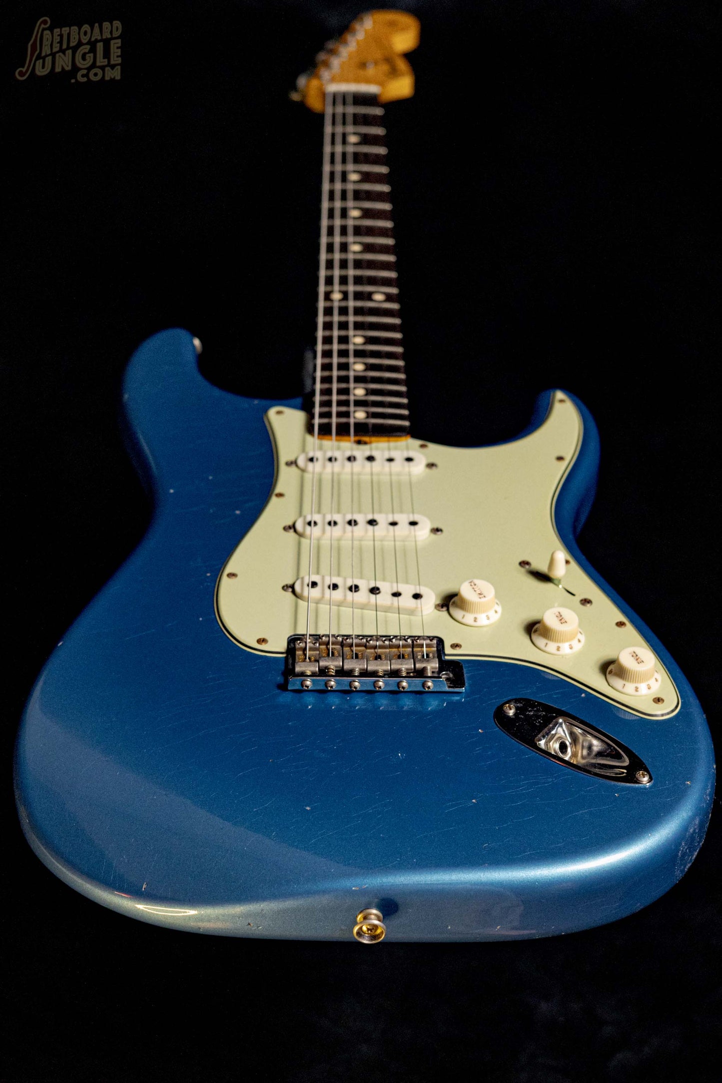 Fender Limited Edition ’62/’63 Stratocaster Journeyman | Aged Lake Placid Blue | 2023