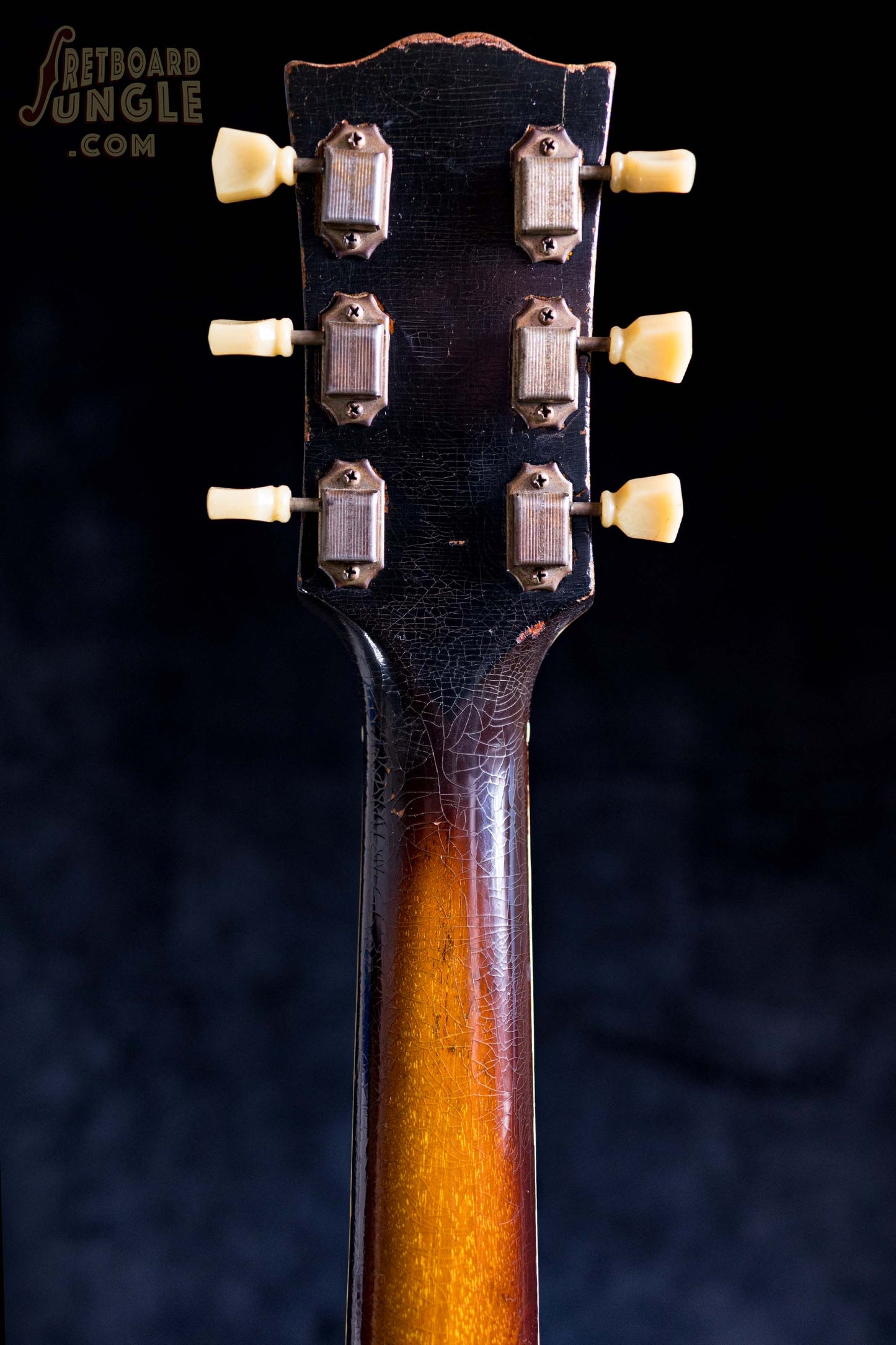Gibson ES-300 Hollow Body Guitar | Cremona Burst | USA | 1946