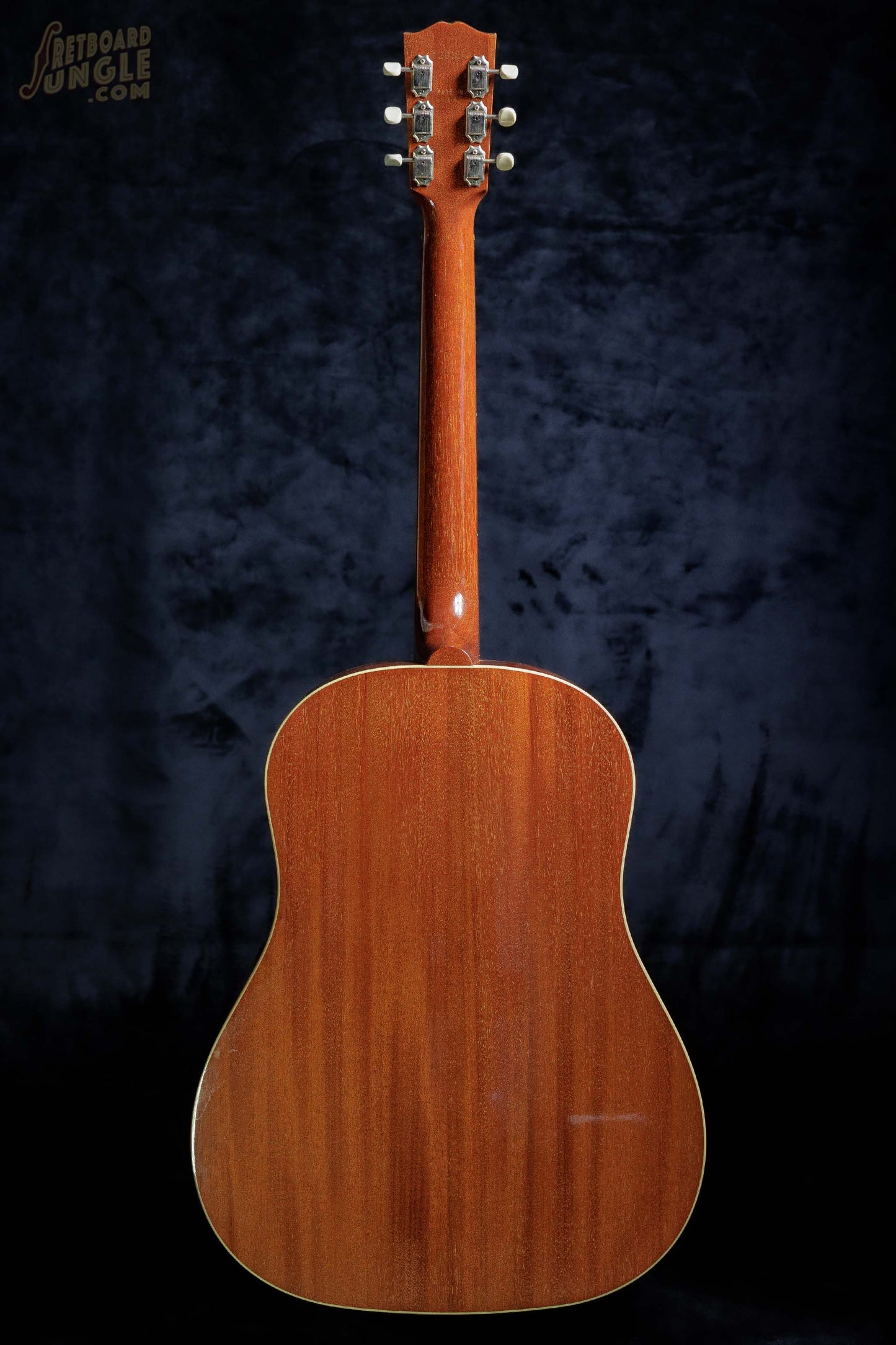 Gibson J-35 | Natural | USA | 2013
