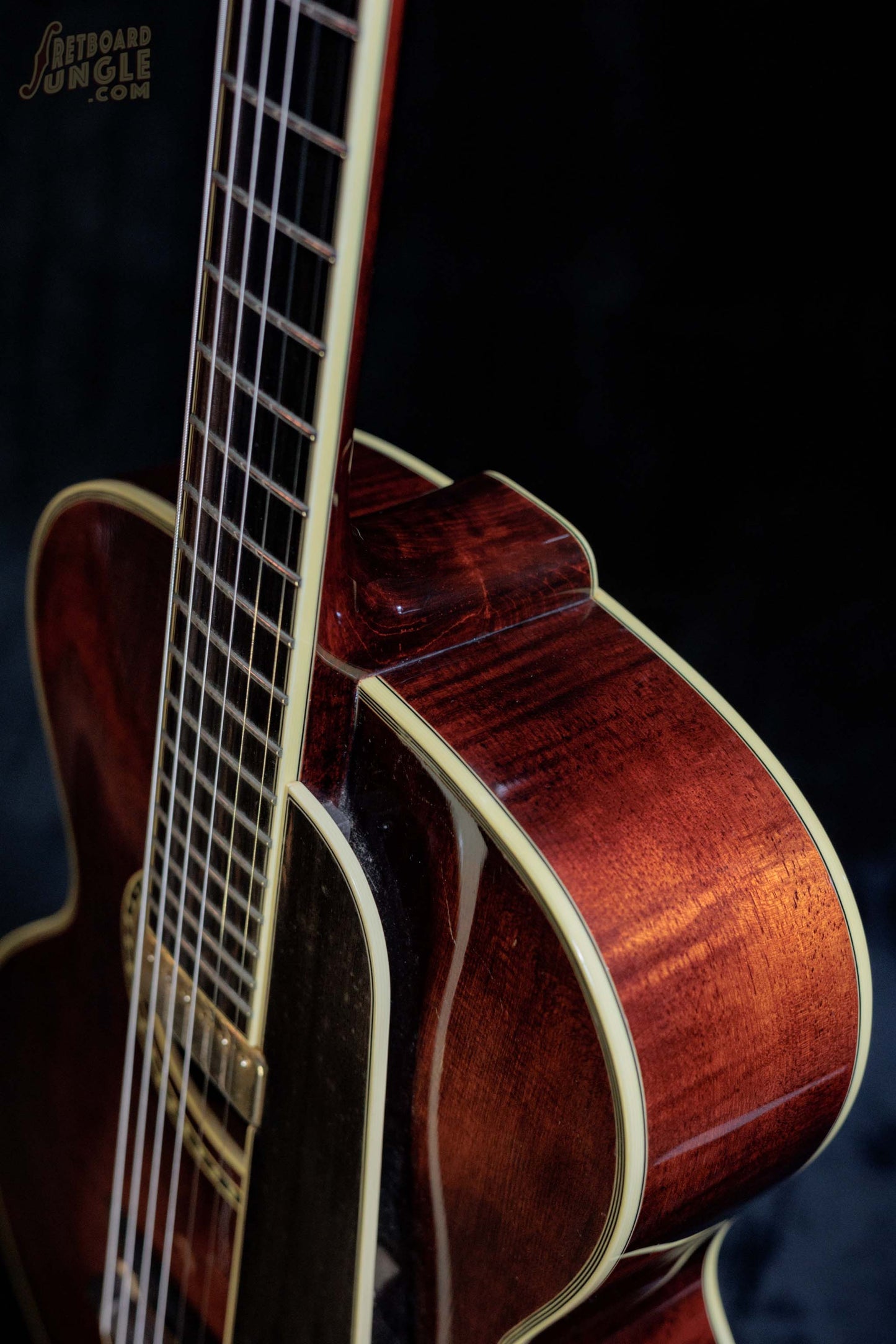 Eastman AR804E | Red | China | 2006