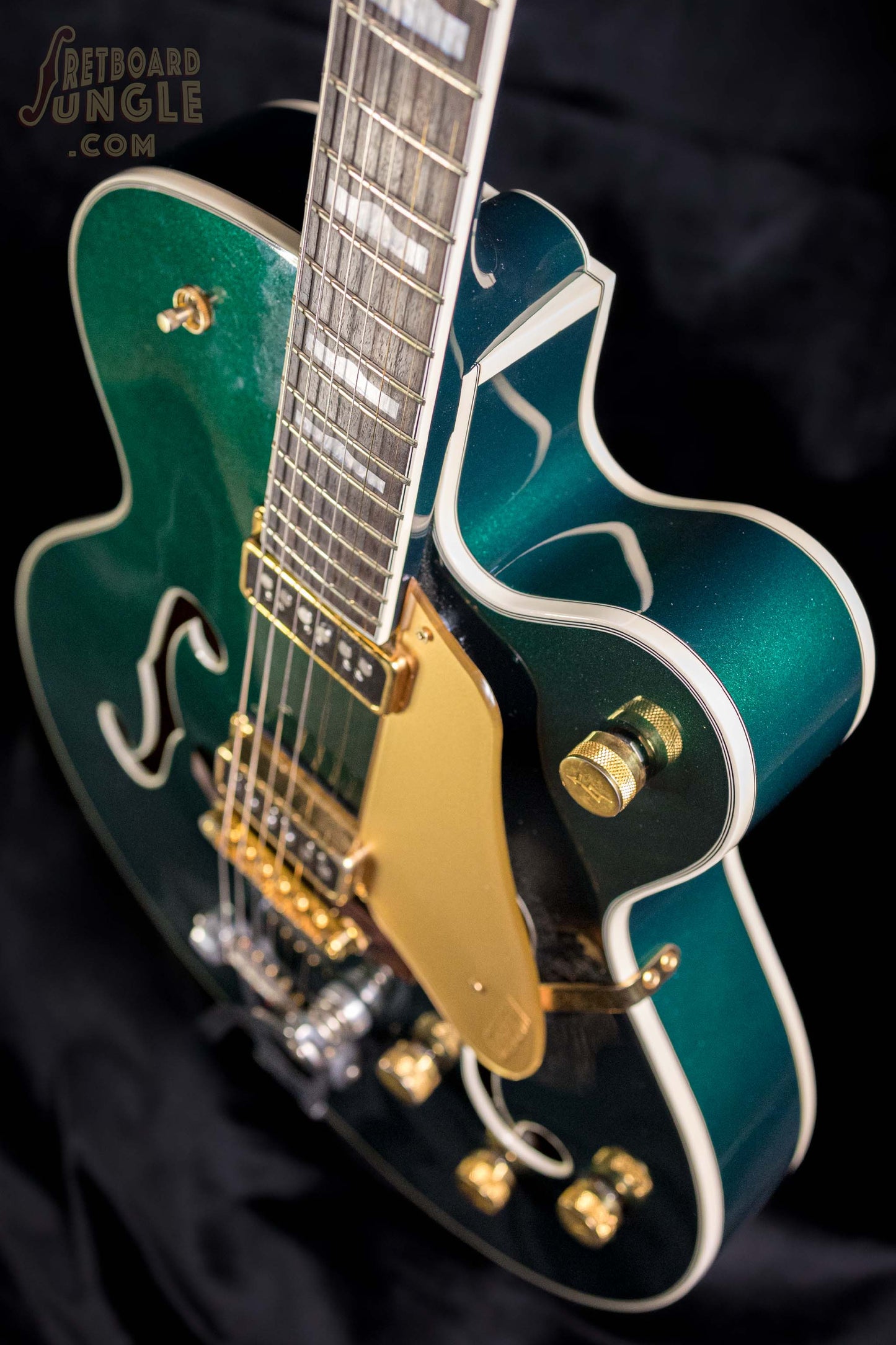 Gretsch Country Club 6196 Hollowbody Guitar | Cadillac Green | Japan | 2004