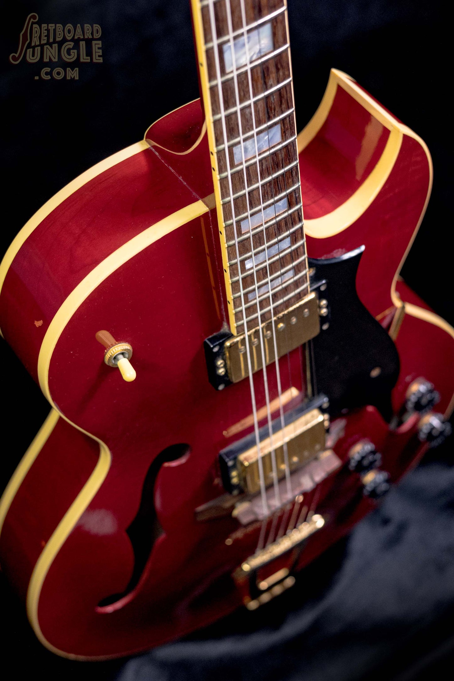 Heritage H-575 | Trans Cherry Red | USA | 2005